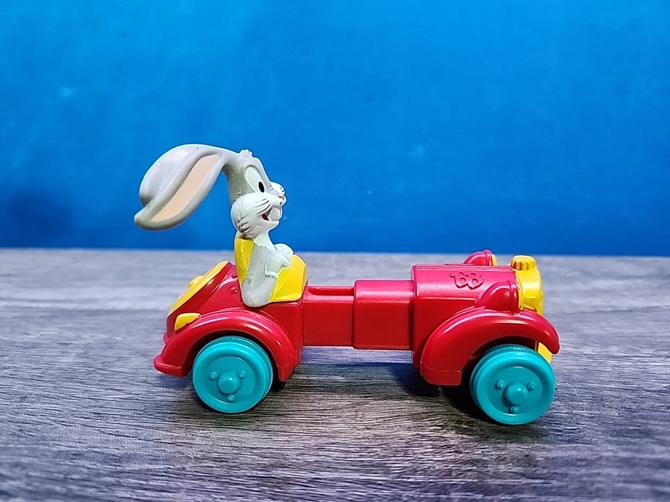 Bugs Bunny en auto rojo que se estira - Imagen 2