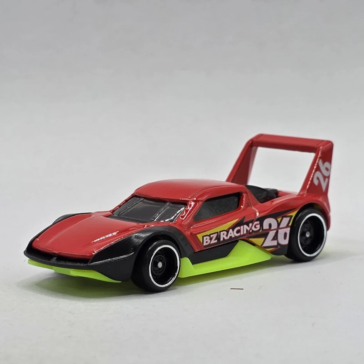High-Tail Chaser JJH35 - Imagen 2