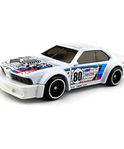 Alternative view of BMW 635 CSi JJK00