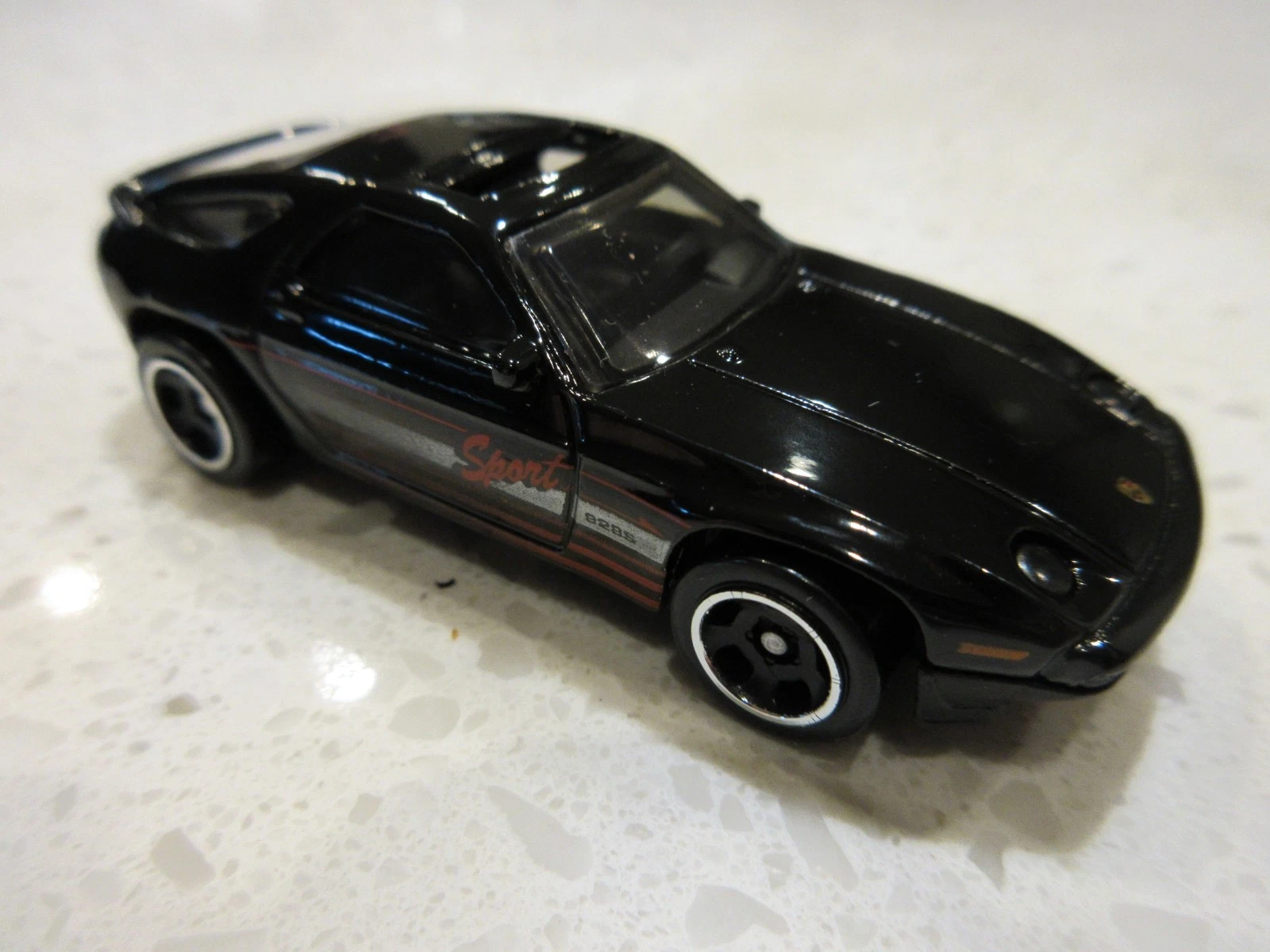 1983 Porsche 928S JJK15 - Imagen 3