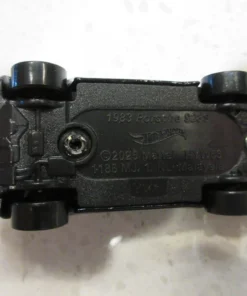 Alternative view of 1983 Porsche 928S JJK15