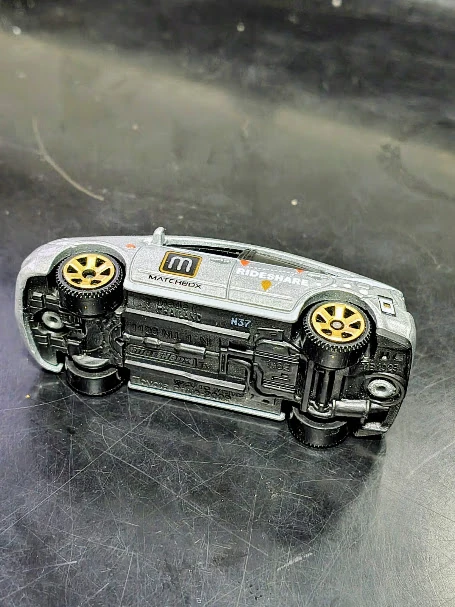 Toyota Prius Taxi Plateado Matchbox - Usado - Imagen 4